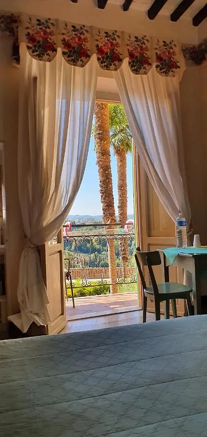 Soggiorno Dimora Del Grifo 산미니아토
